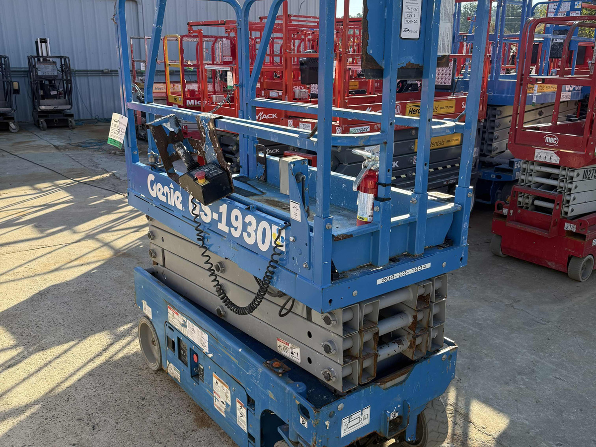 2018 Genie GS-1930-4