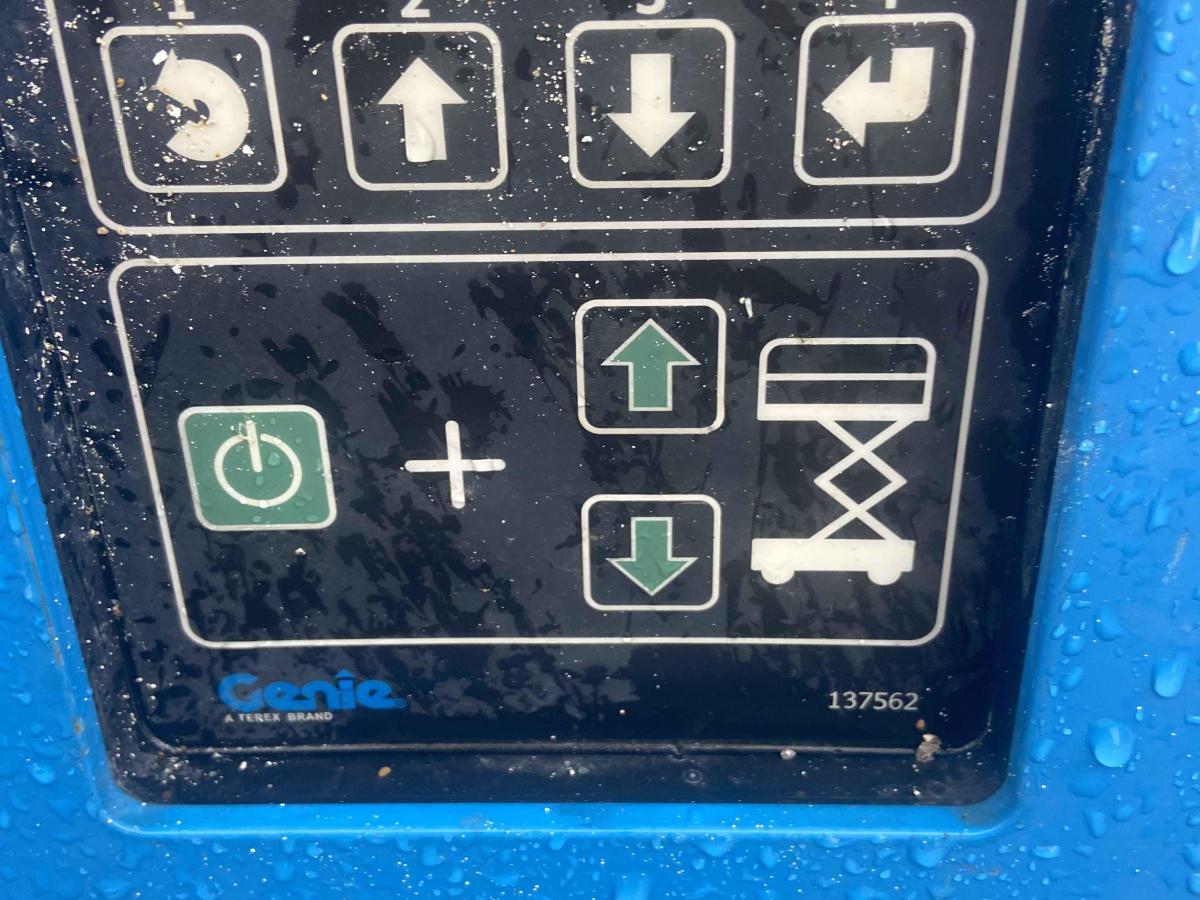 2019 Genie GS-3232