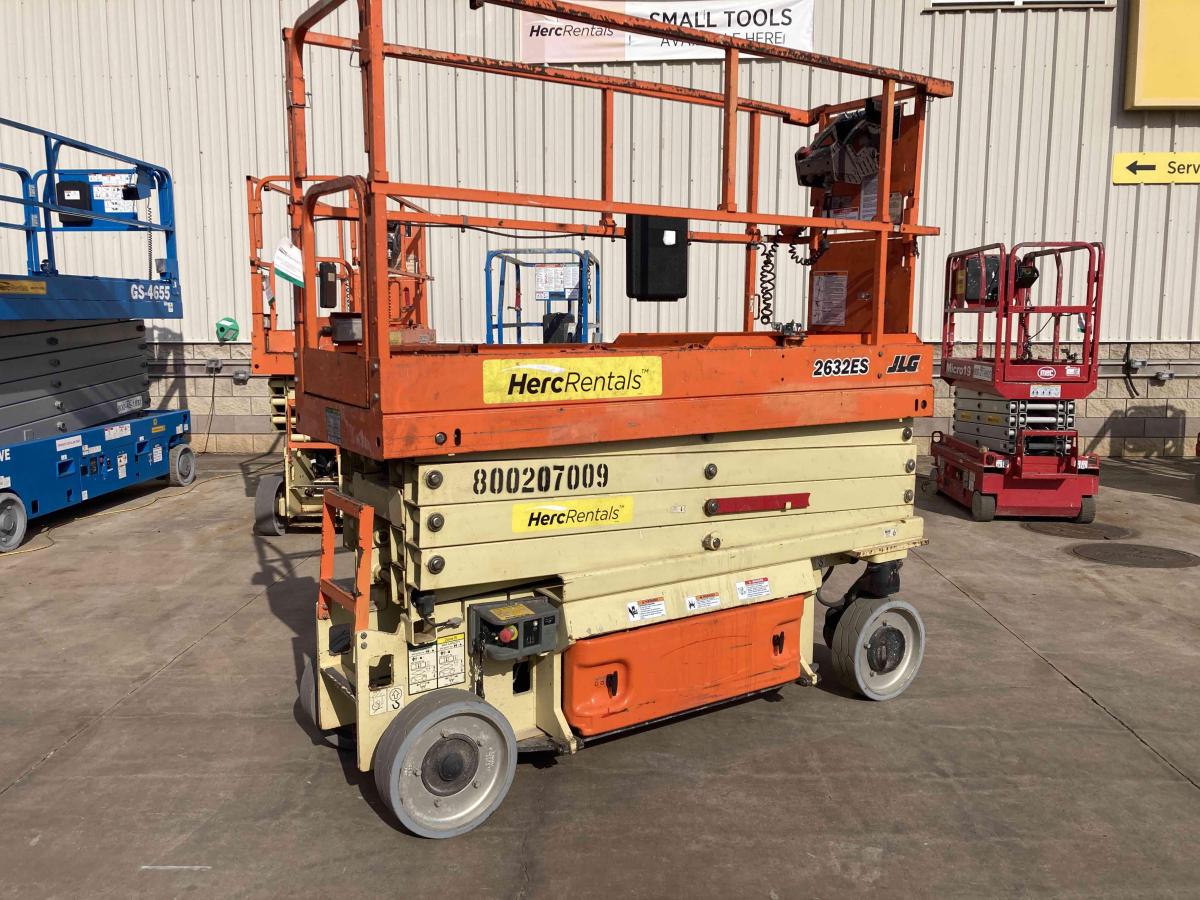 2018 JLG 2632ES