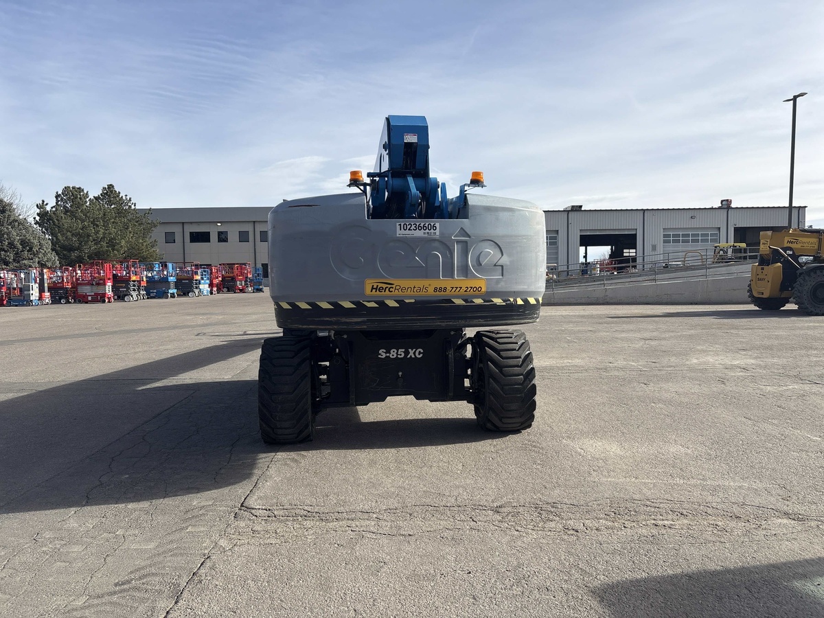 2018 Genie S-85-4