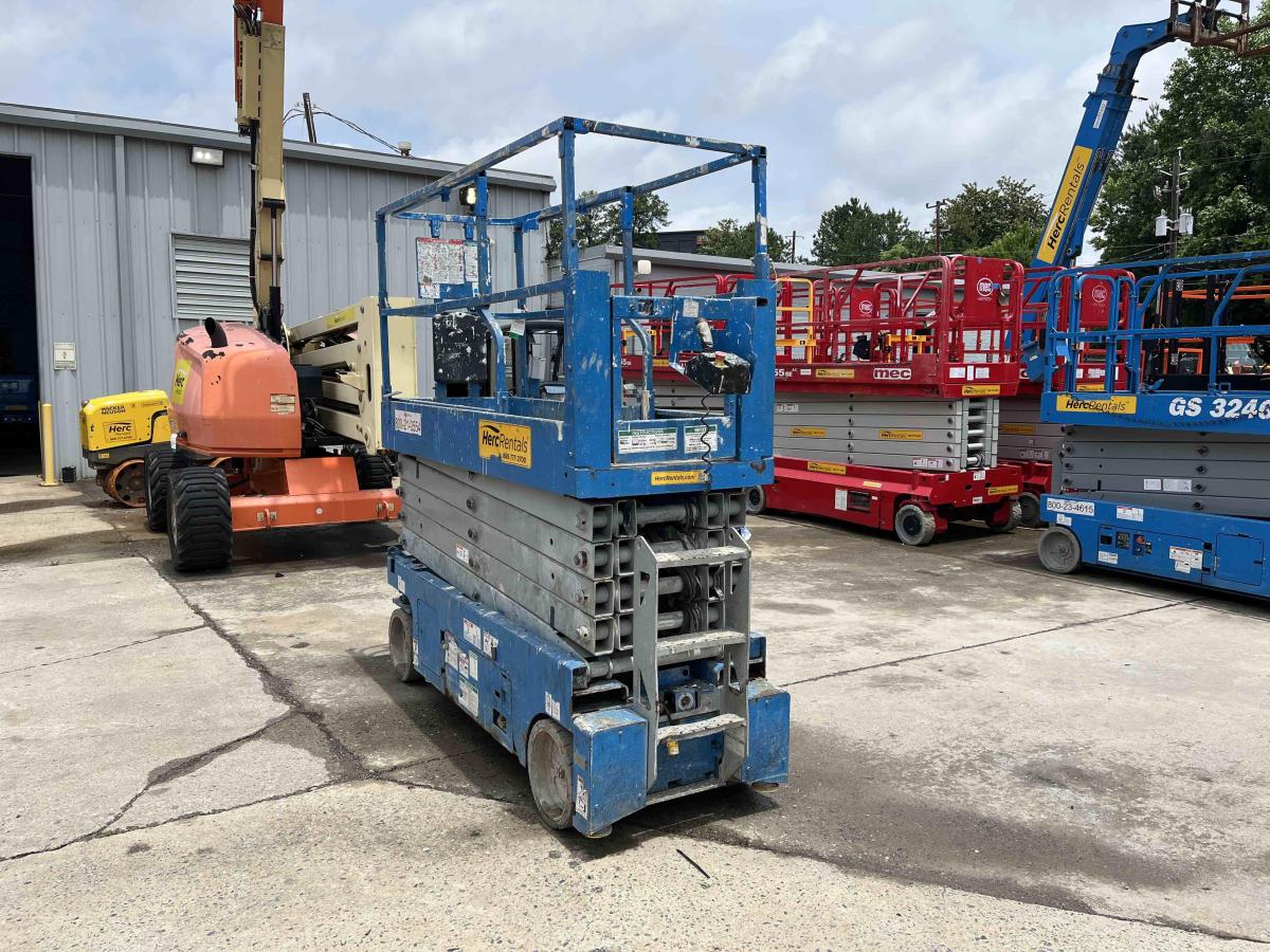 2018 Genie GS-3232-5