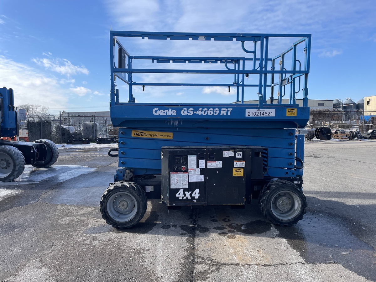 2017 Genie GS-4069 RT-5
