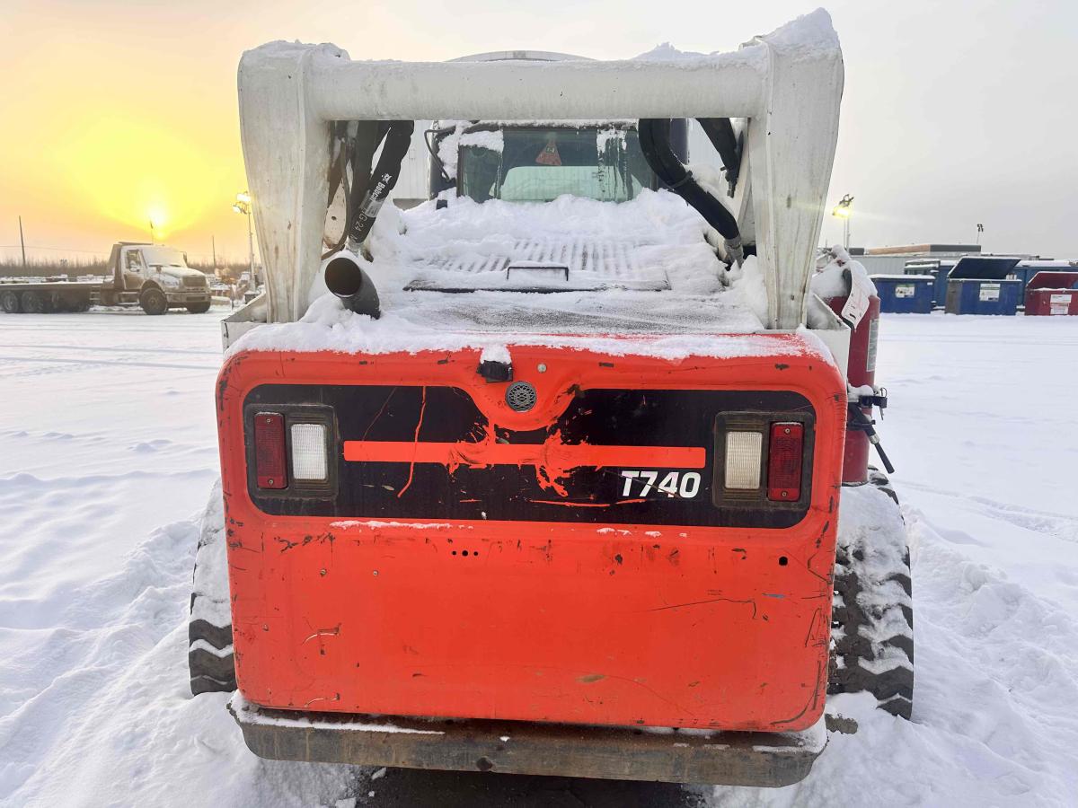 2018 Bobcat T740