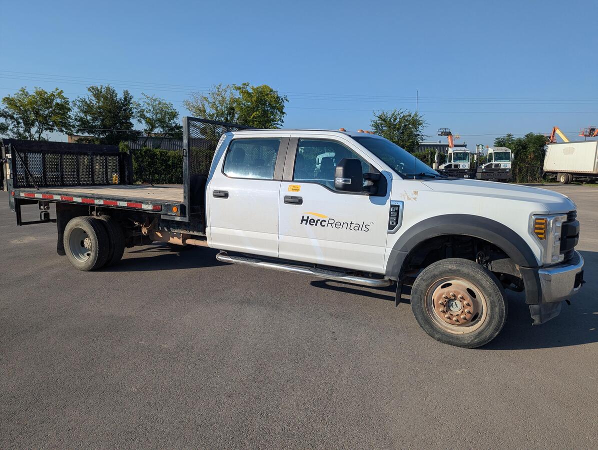 2018 Ford F550-8