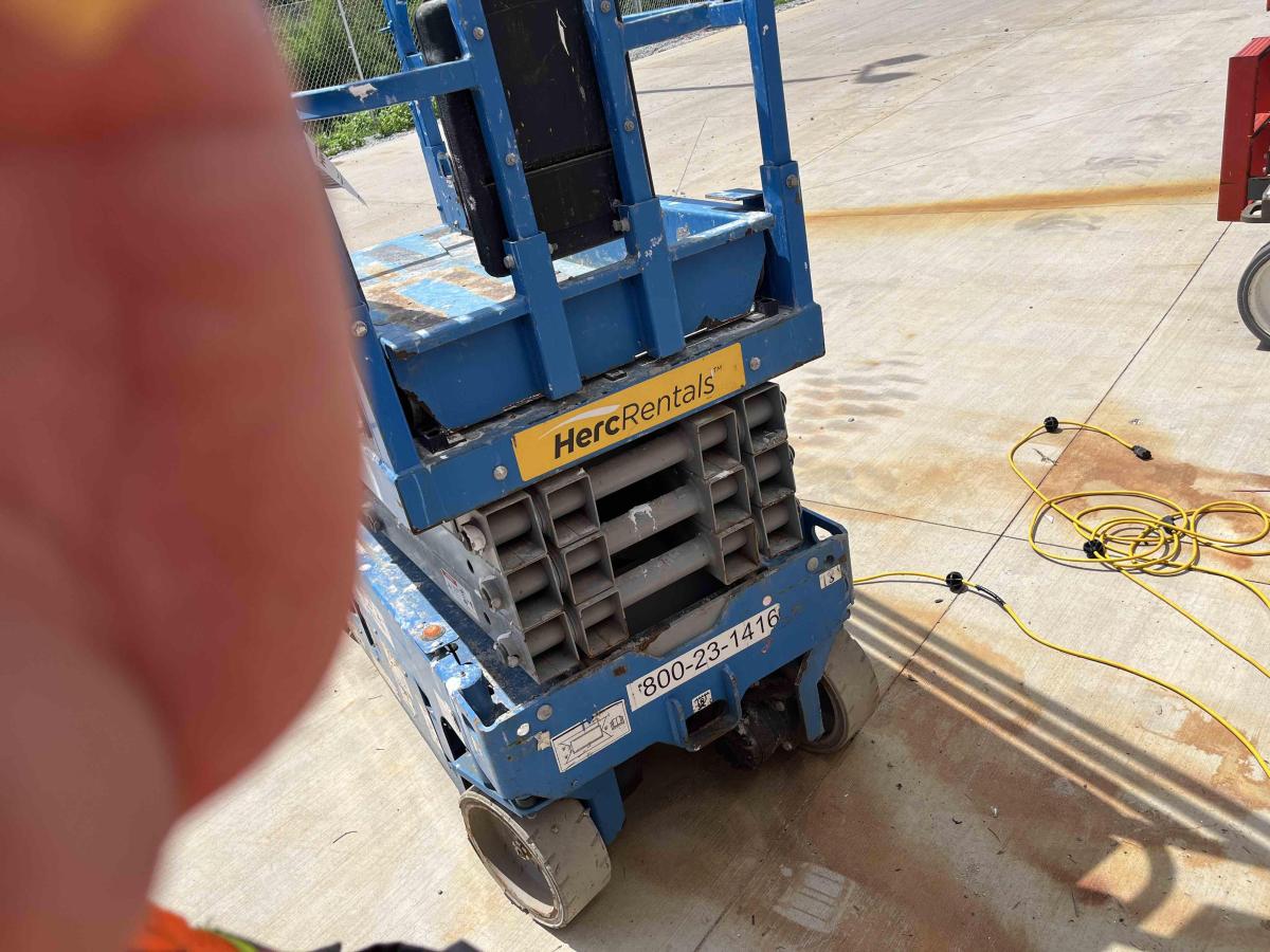 2018 Genie GS-1930-4