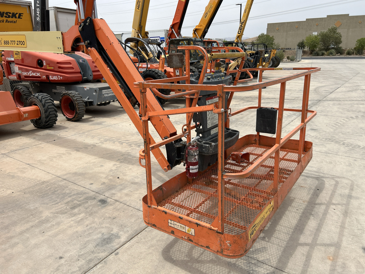 2018 JLG 460SJ-4