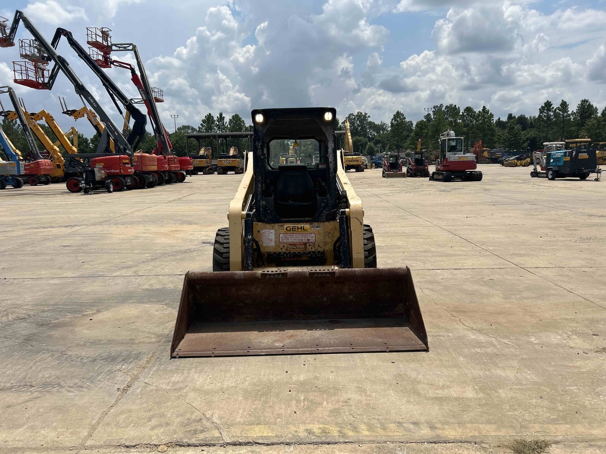 2021 Gehl R220-3