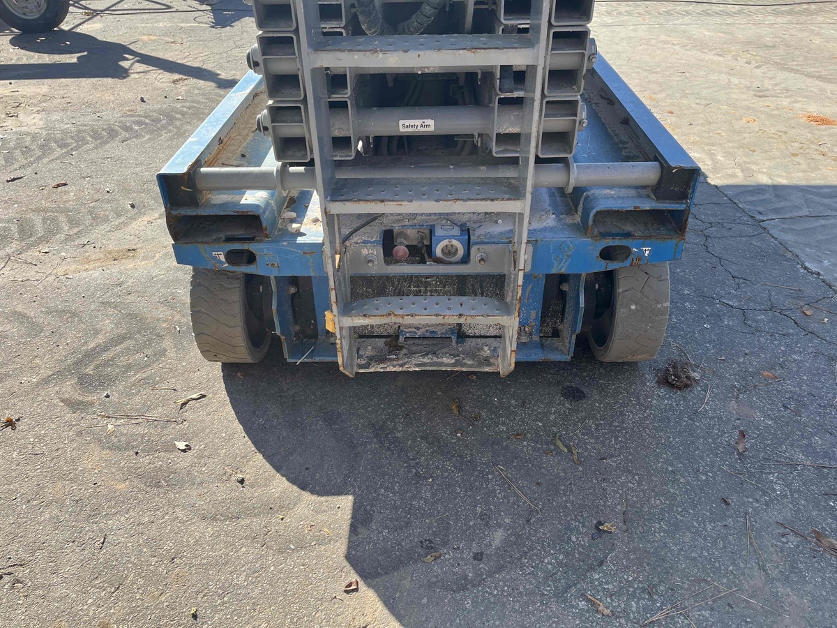 2018 Genie GS-4047-9