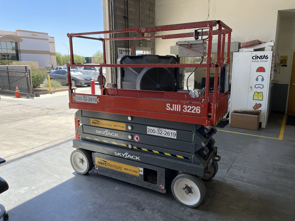 2017 Skyjack SJ3226