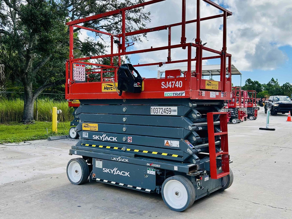 2022 Skyjack SJ4740-4