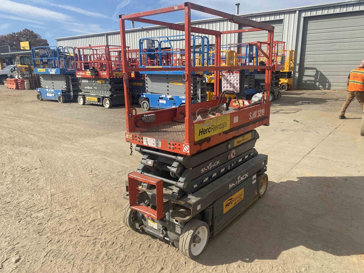 2017 Skyjack SJ3219-4