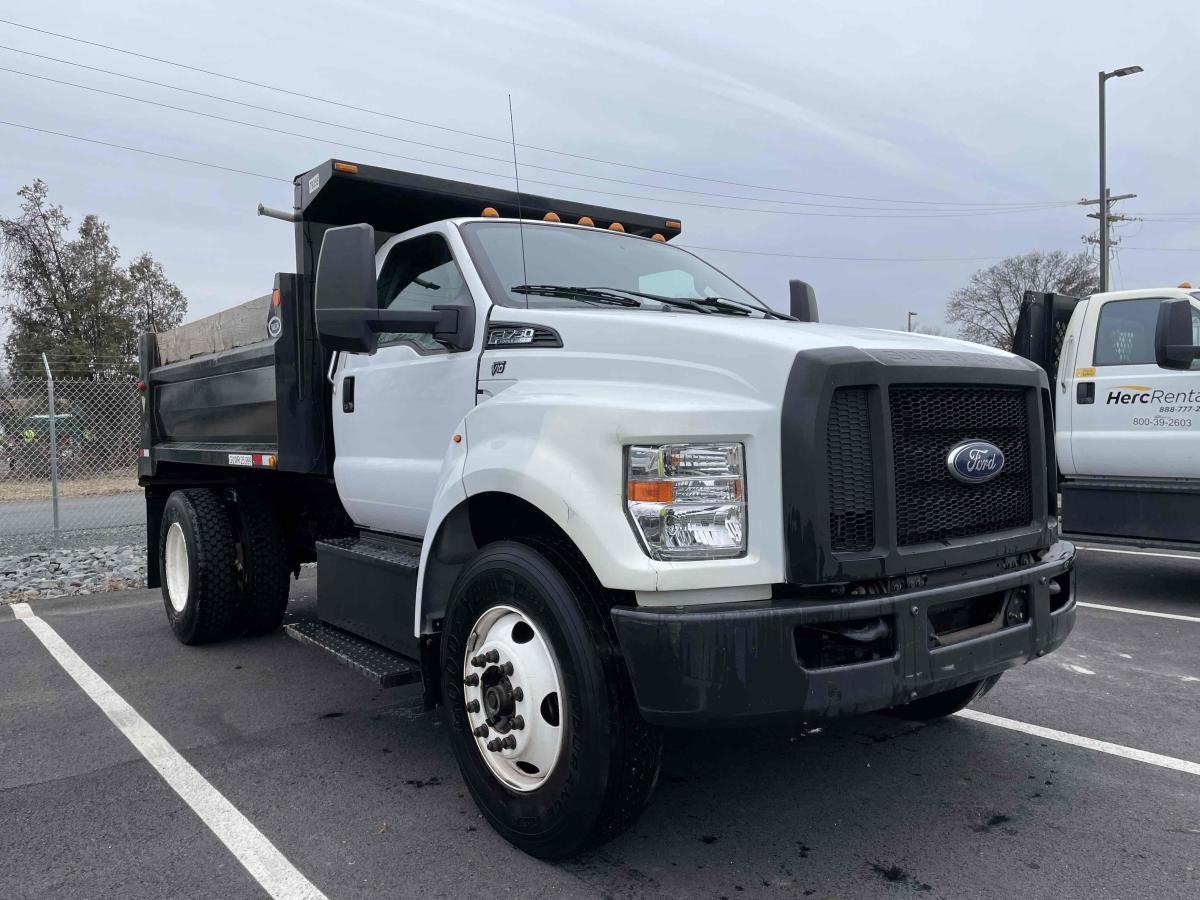 2018 Ford F750