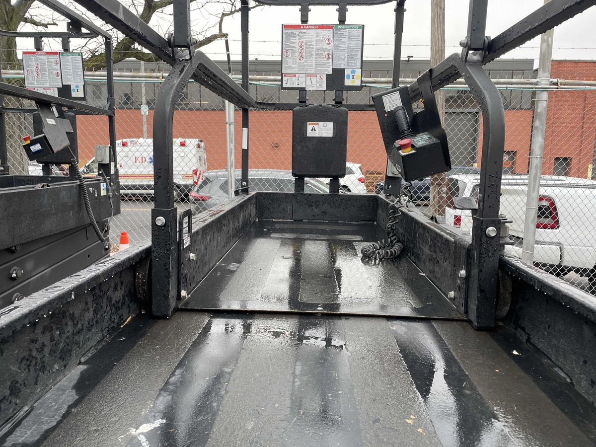 2018 Genie GS-3232-6