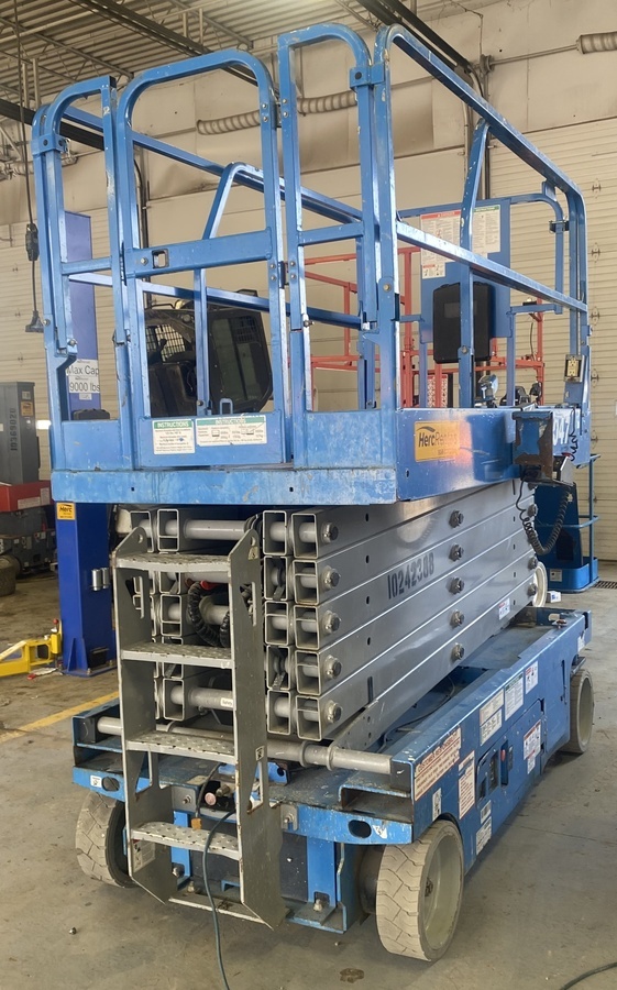 2018 Genie GS-4047-2