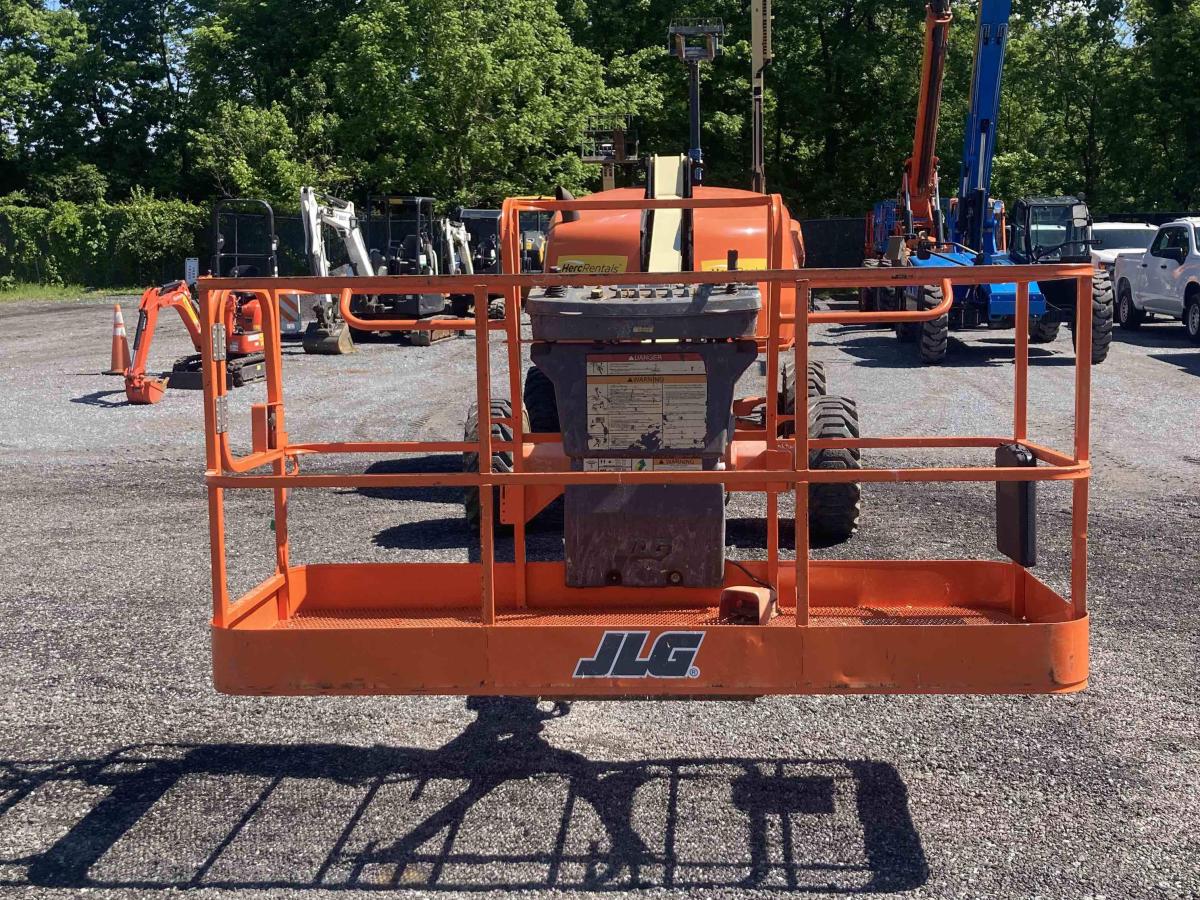 2016 JLG 400S