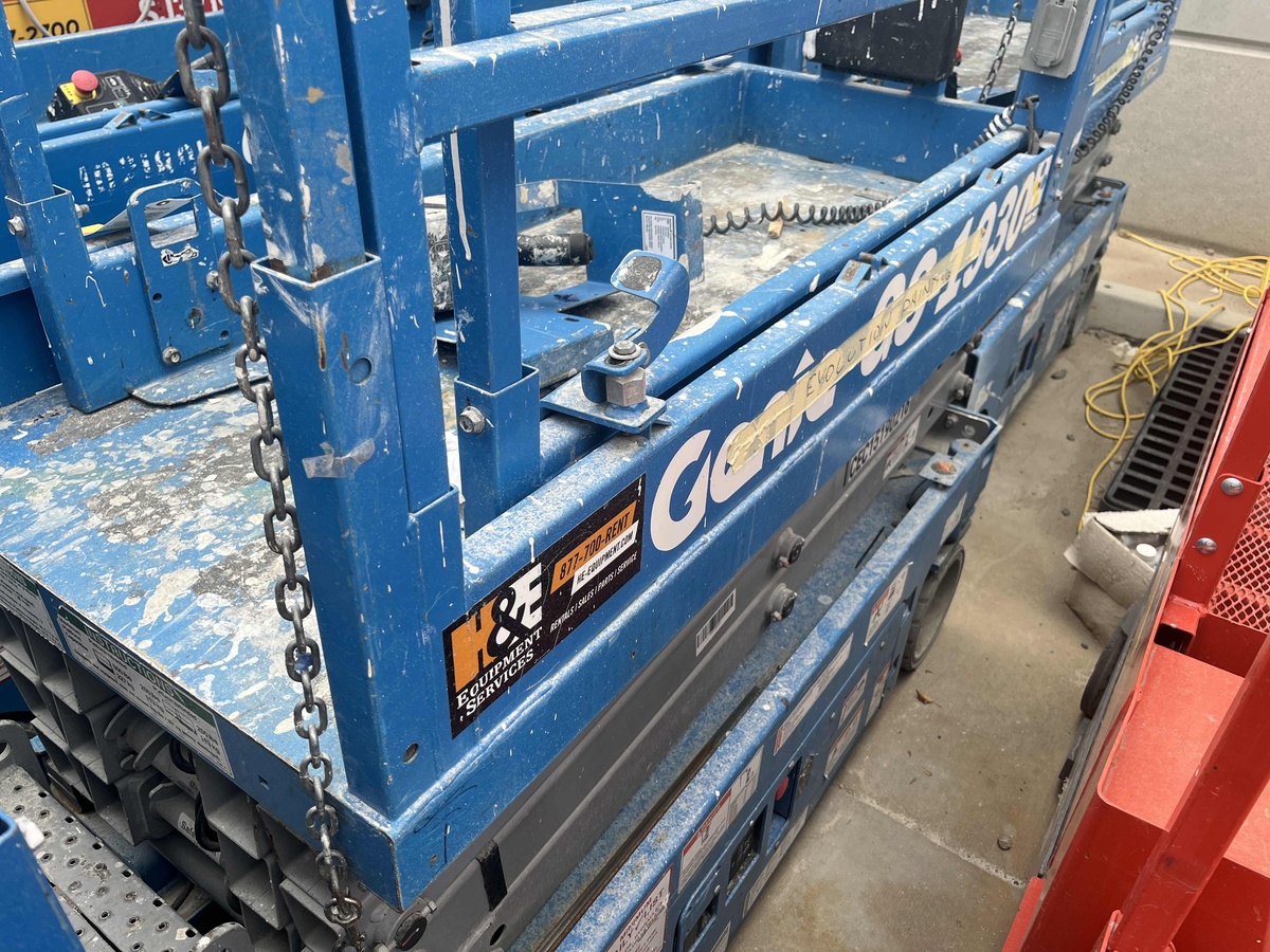 2016 Genie GS-1930