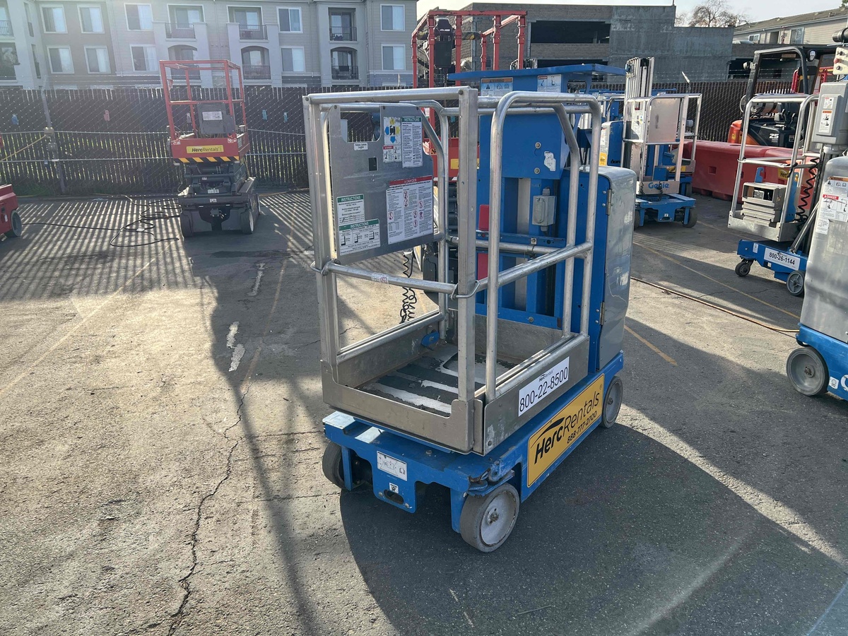 2018 Genie GR-12-7