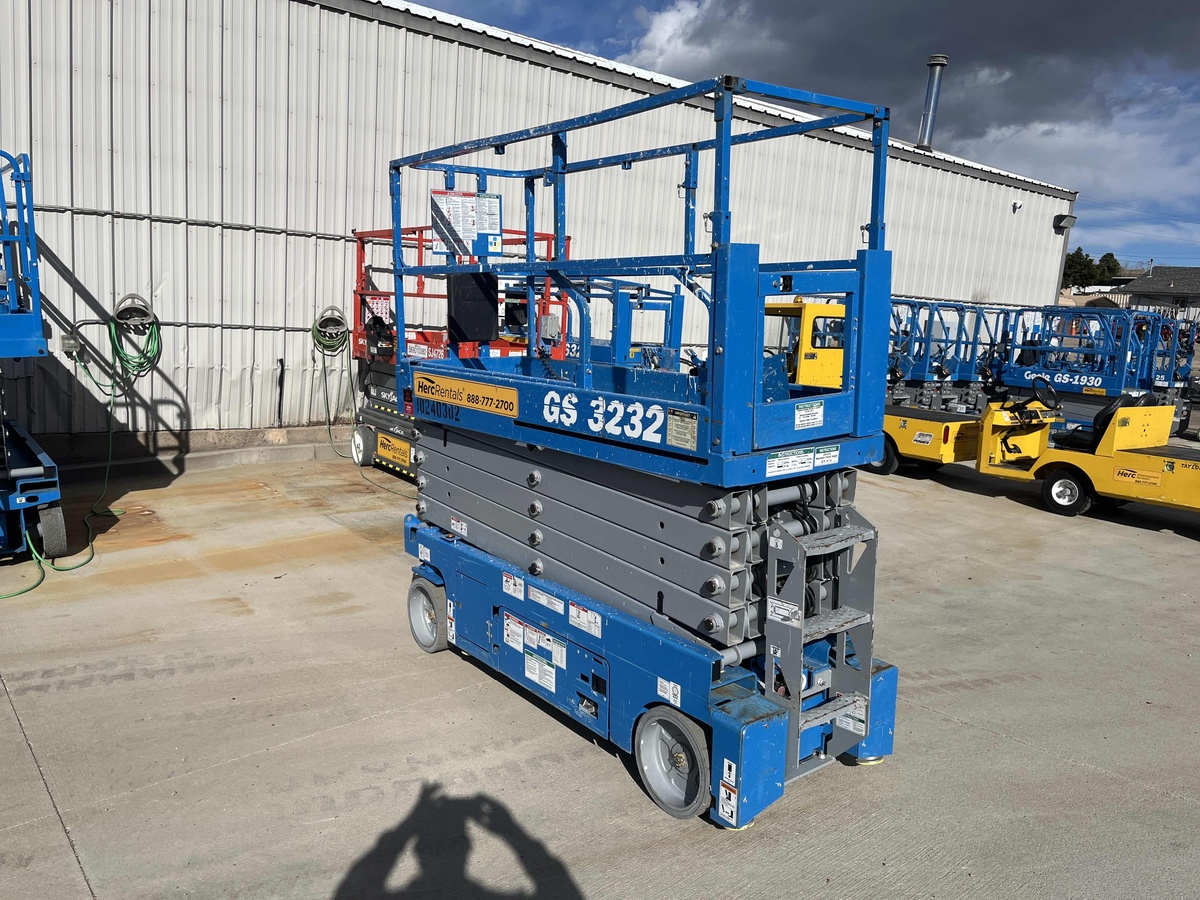 2018 Genie GS-3232-6