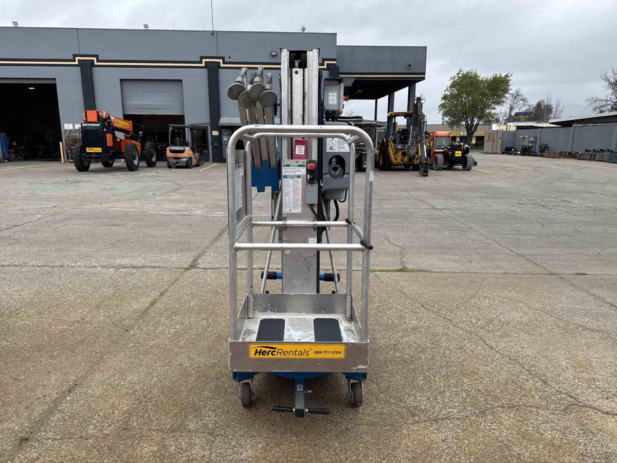2019 Genie AWP-30S