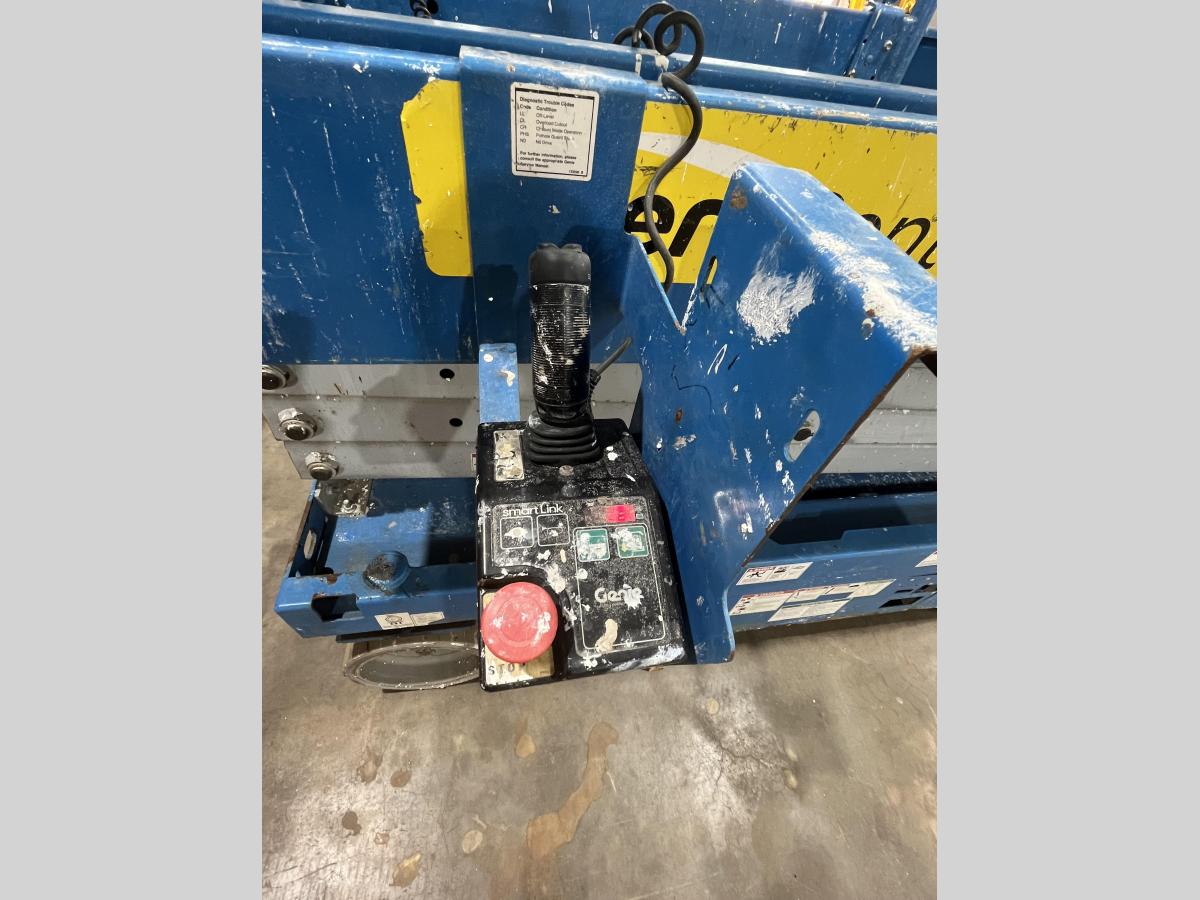2016 Genie GS-3246