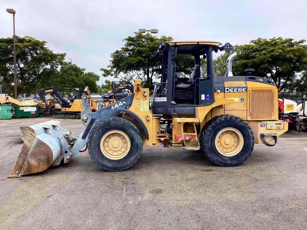 2019 John Deere 444K