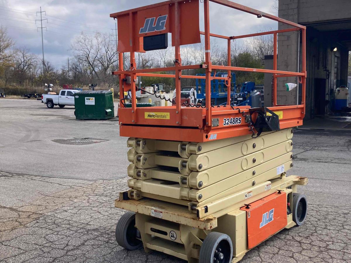 2016 JLG 3248RS