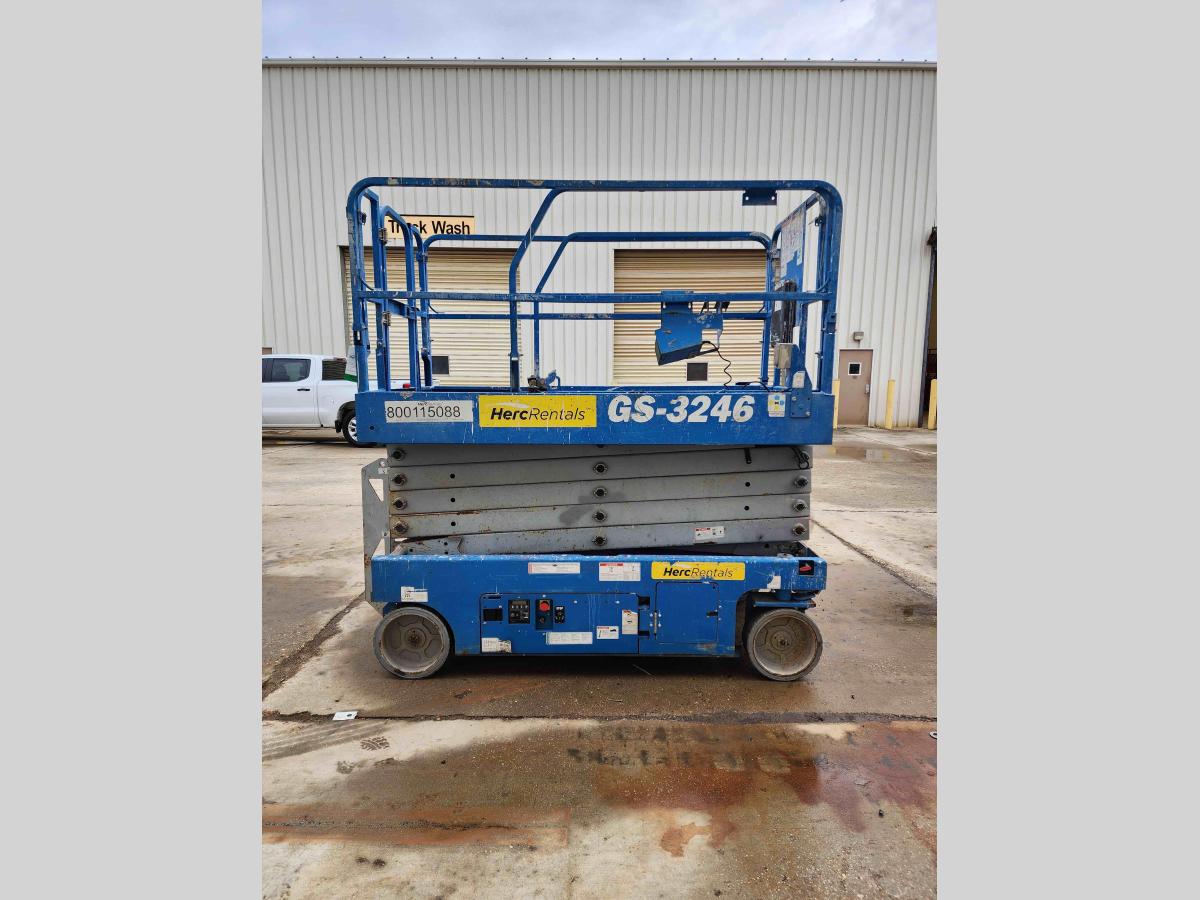 2016 Genie GS-3246
