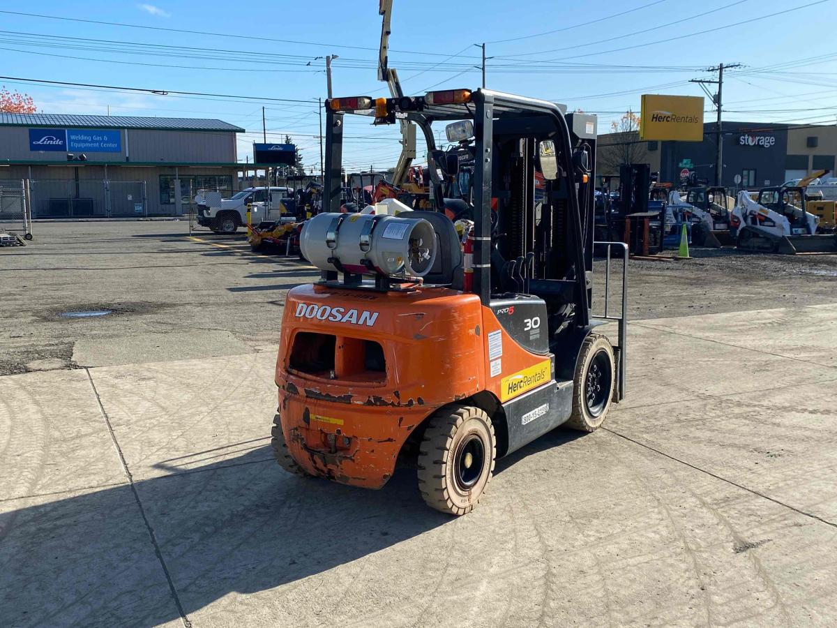 2017 Doosan G30E-5