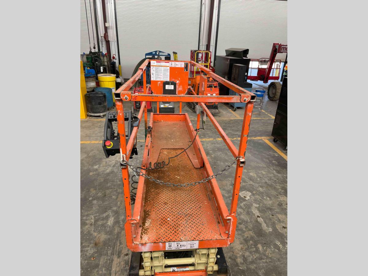 2018 JLG 1932R