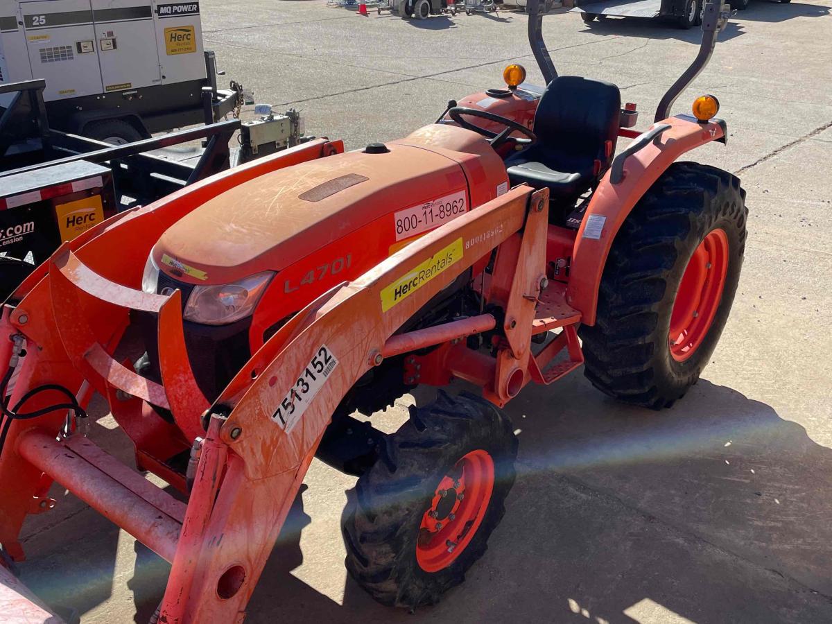 2016 Kubota L4701