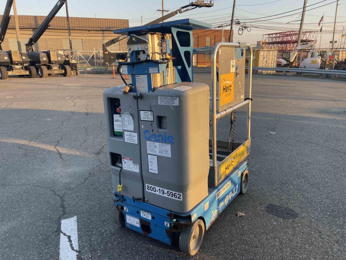 2018 Genie GR-12