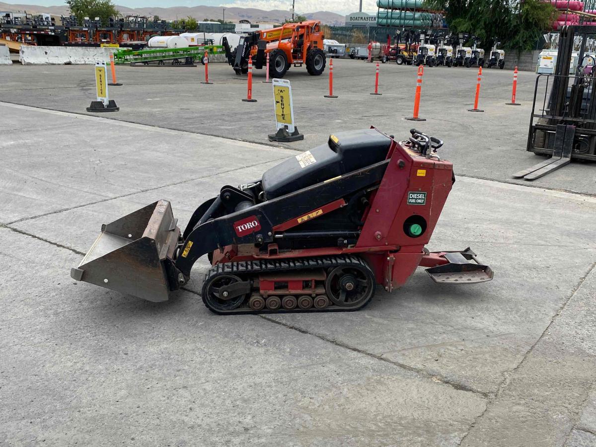 2017 Toro DINGO TX525N