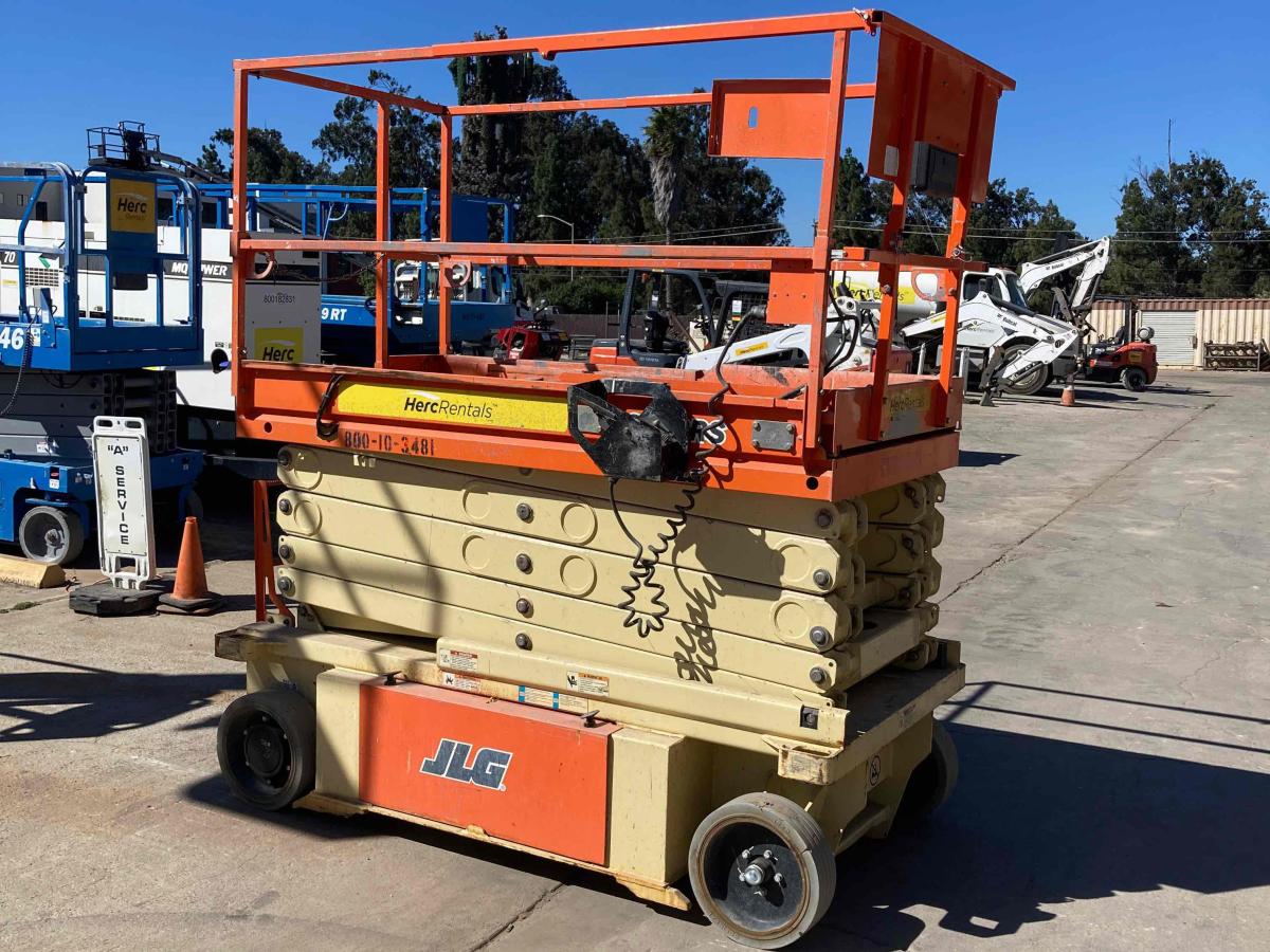 2016 JLG 3248RS