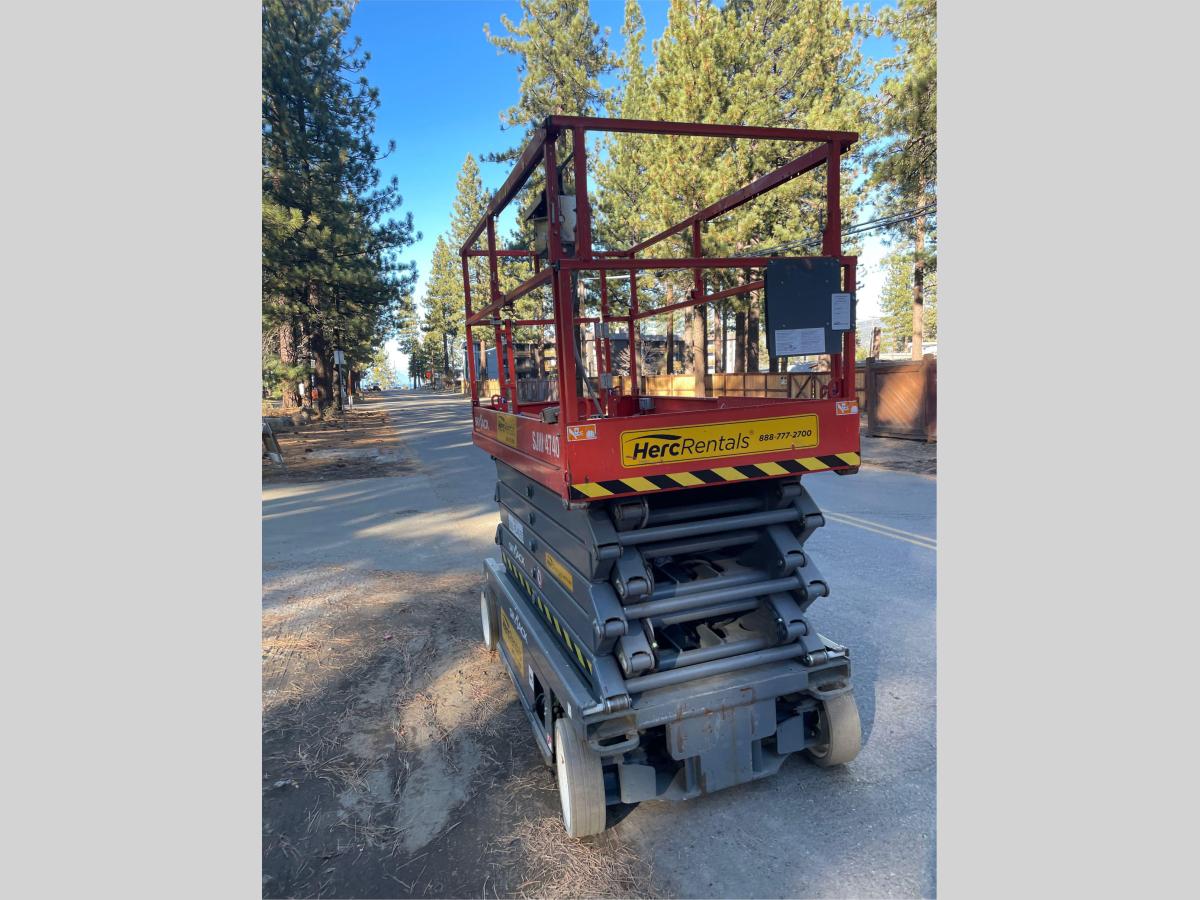 2017 Skyjack SJ4740