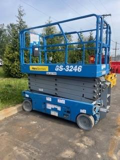 2018 Genie GS-3246
