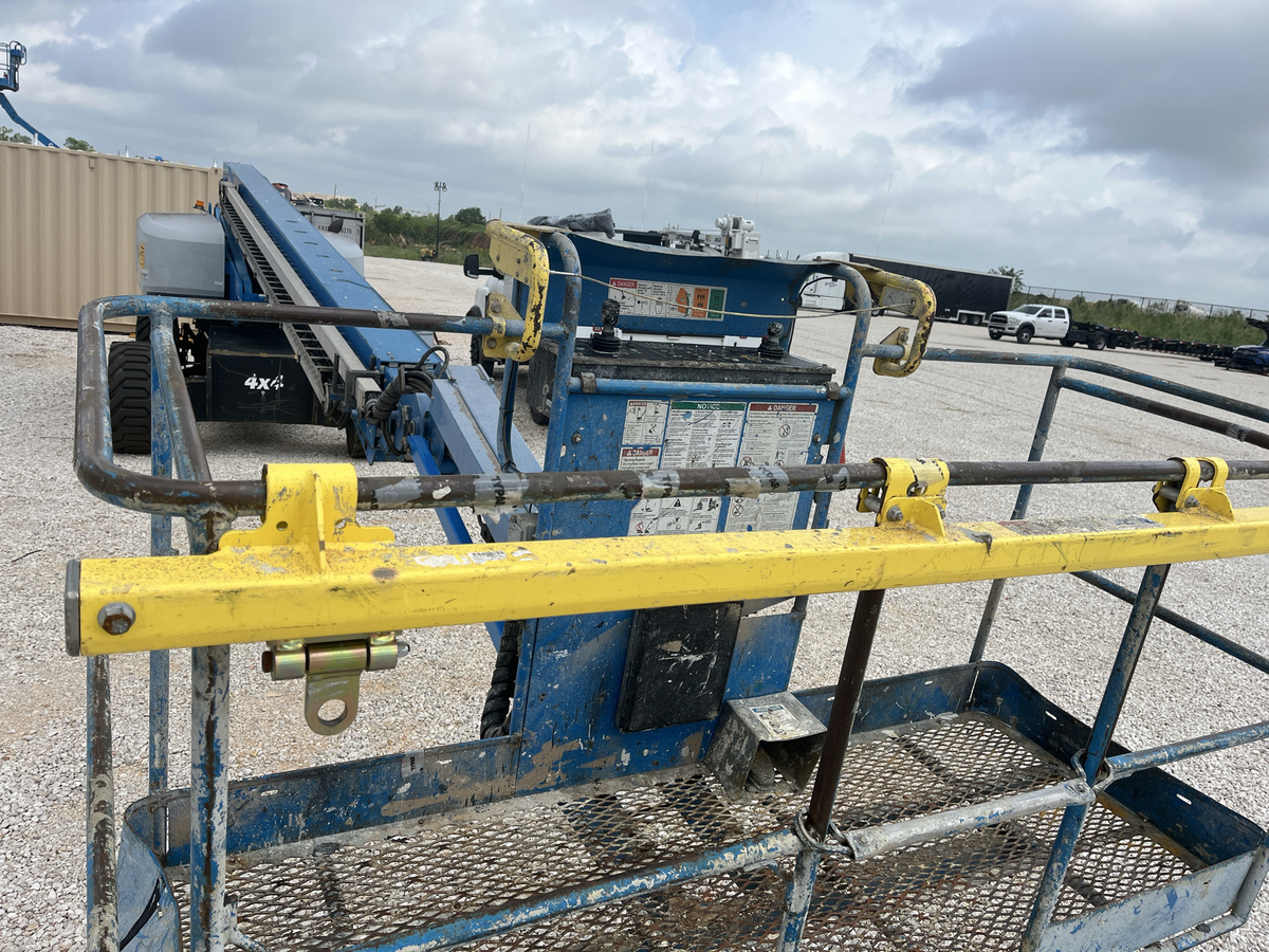 2018 Genie S-85-7