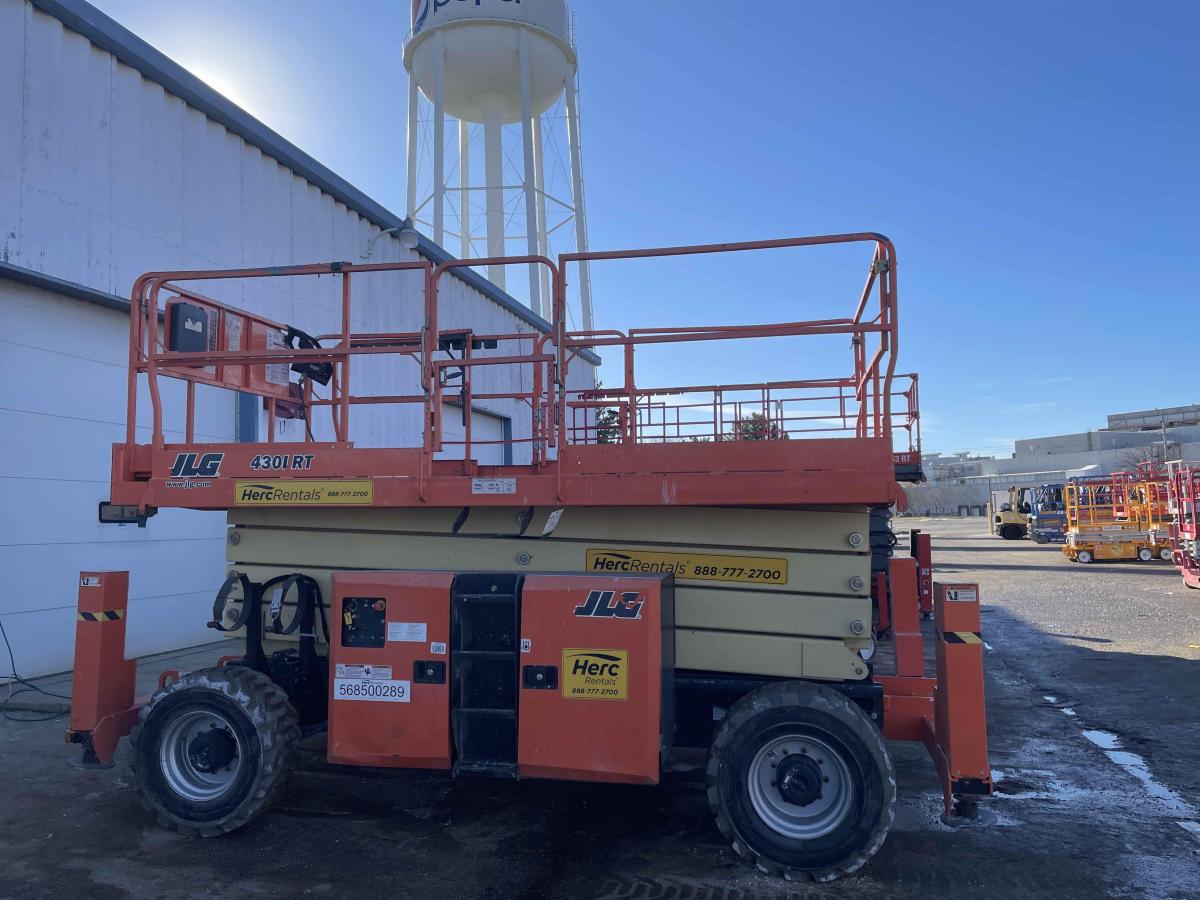 2018 JLG 430LRT