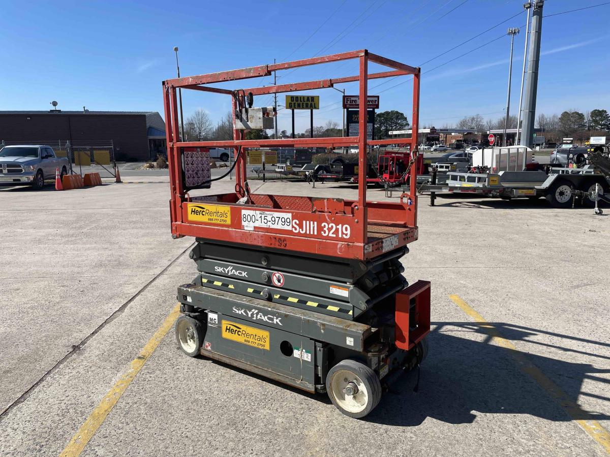 2017 Skyjack SJ3219