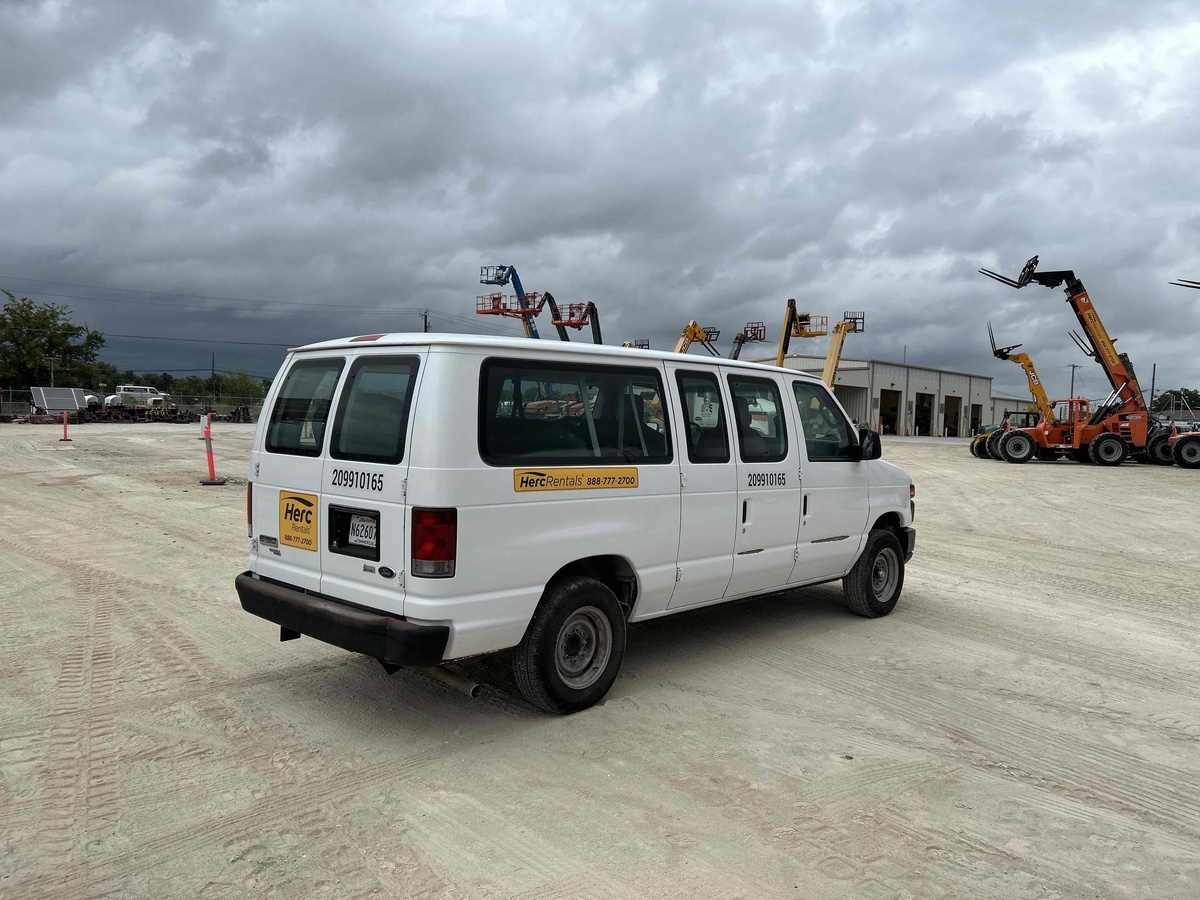 2013 Ford E150-4