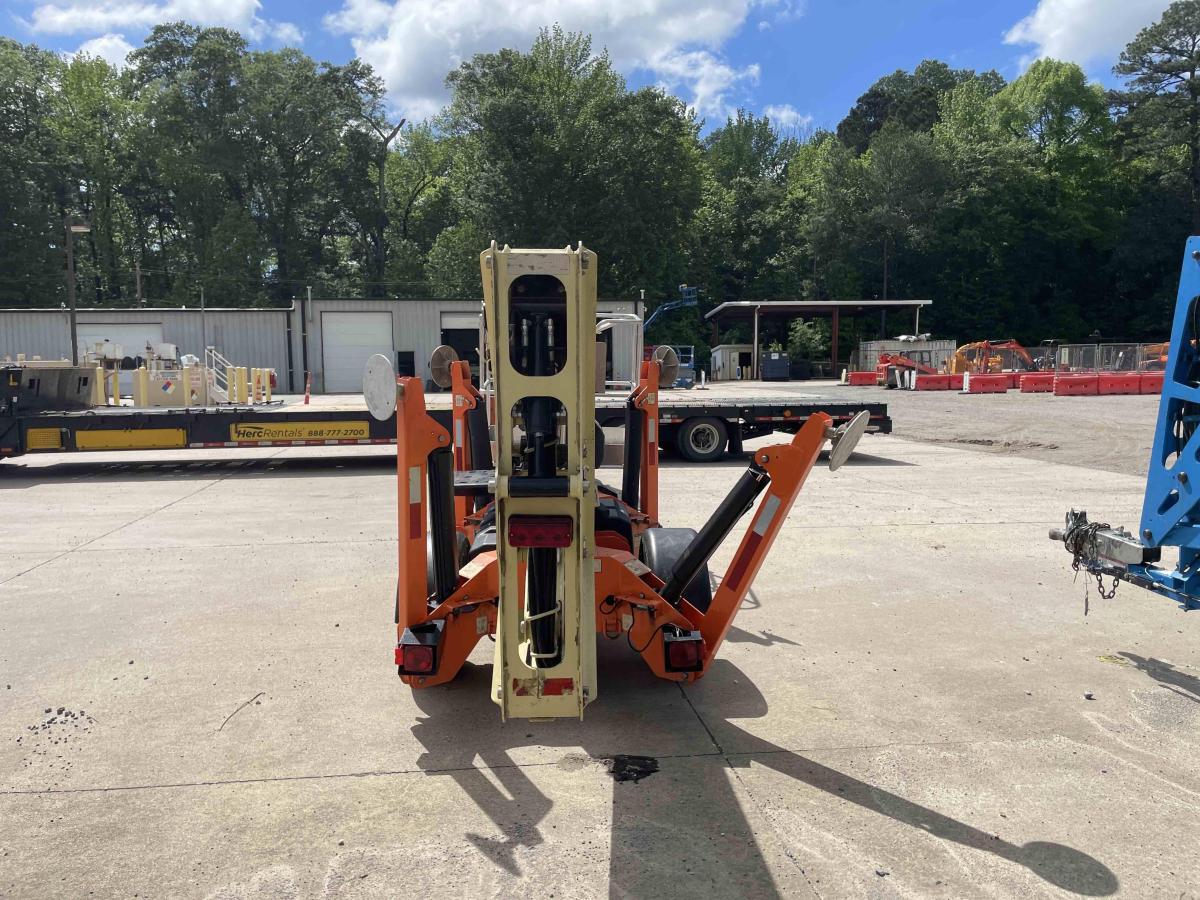 2017 JLG T350