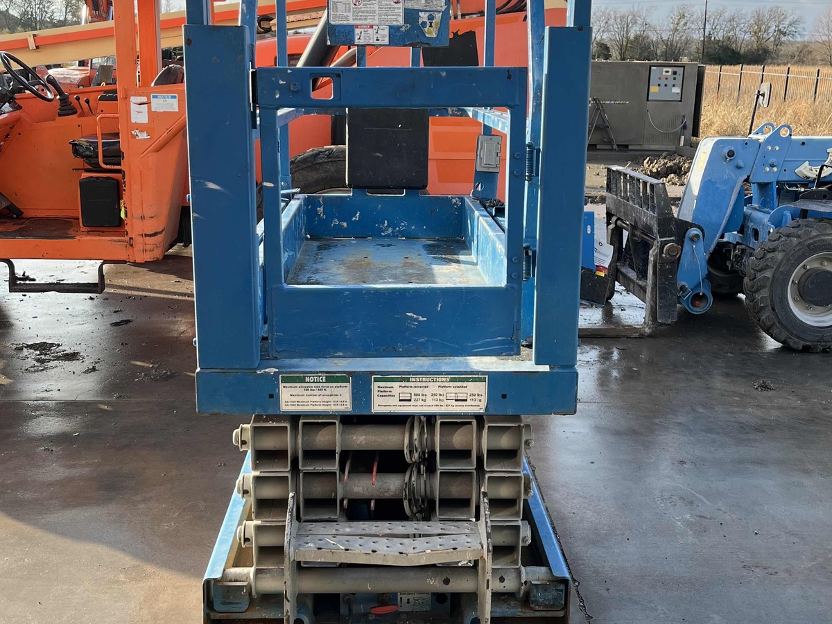 2018 Genie GS-1930 Electric Scissor Lift - 287 Hours thumbnail 2