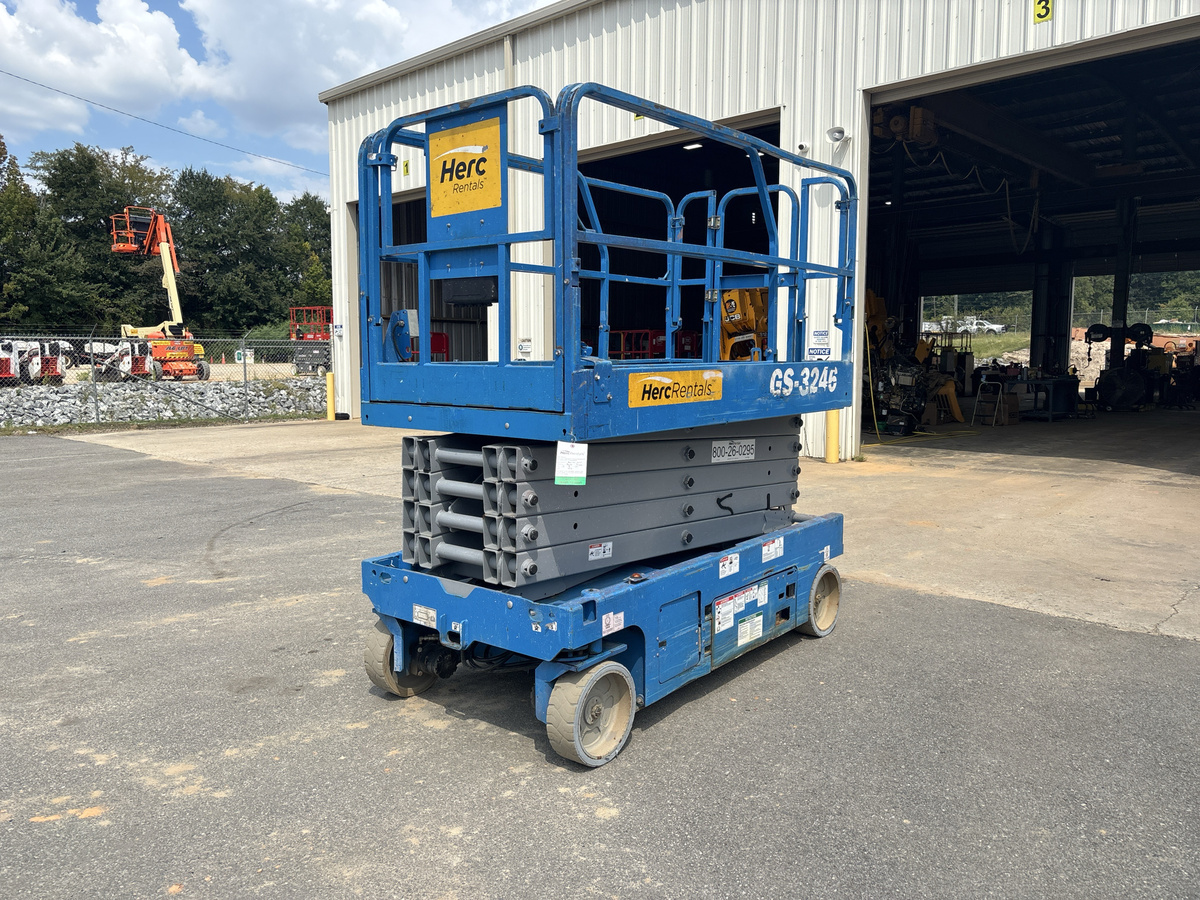 2019 Genie GS-3246-3