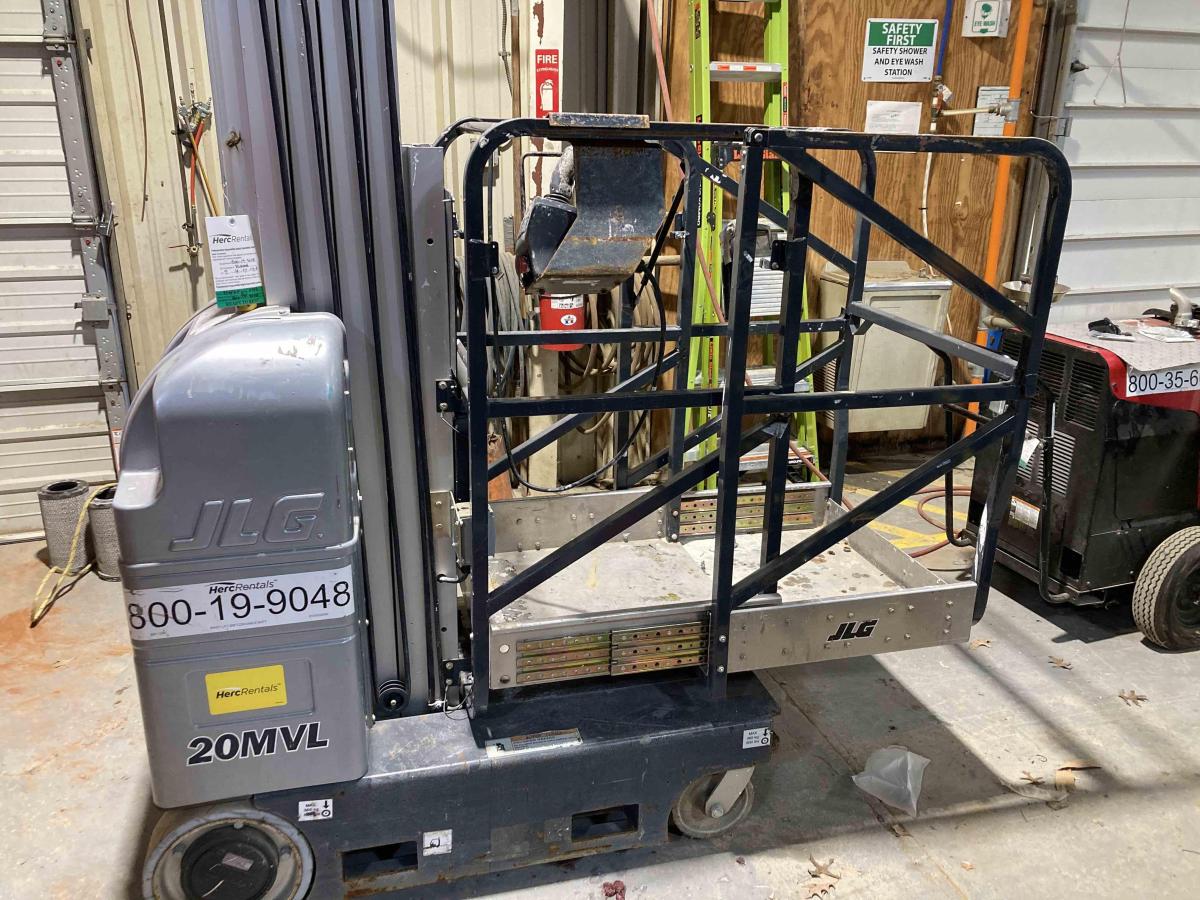 2018 JLG 20MVL