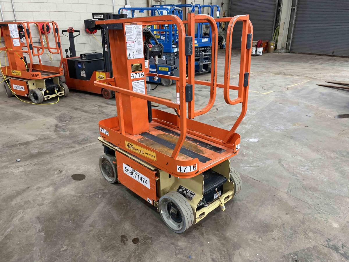 2016 JLG 1230ES