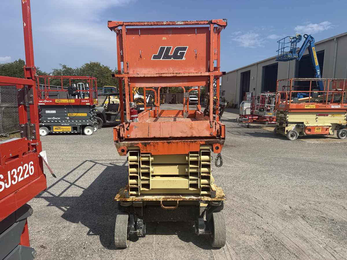 2018 JLG 2646ES-4