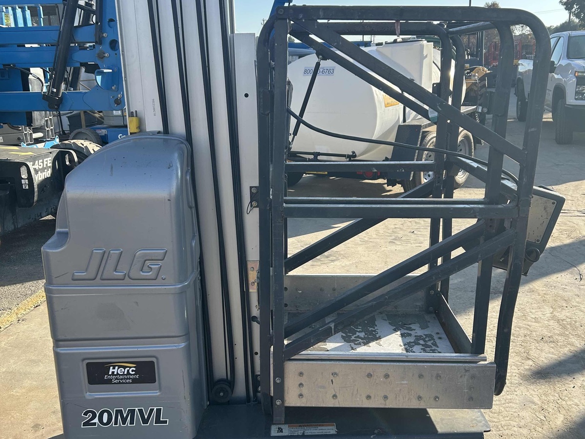 2018 JLG 20MVL-3