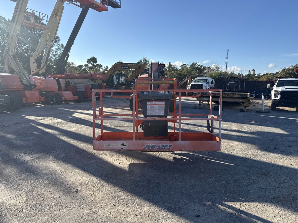 2018 JLG 860SJ-5
