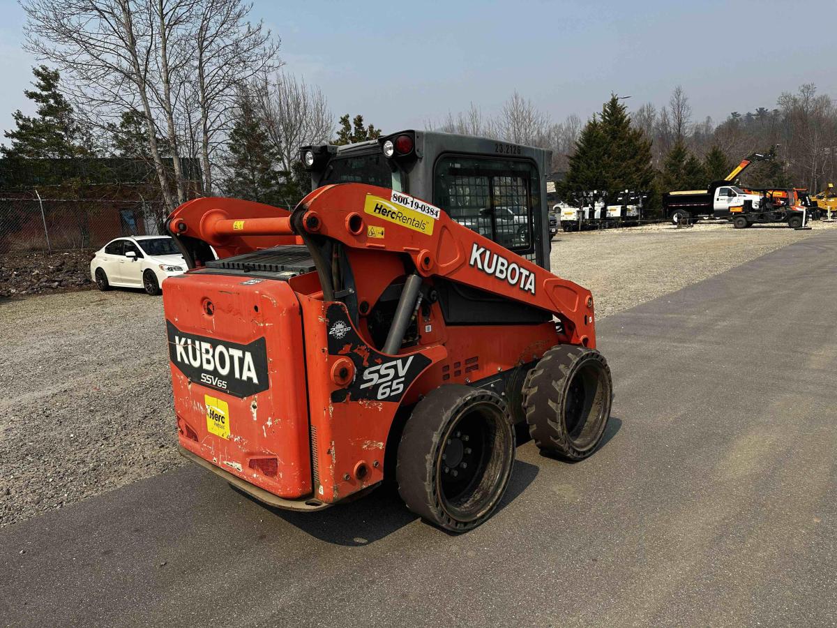 2017 Kubota SSV65