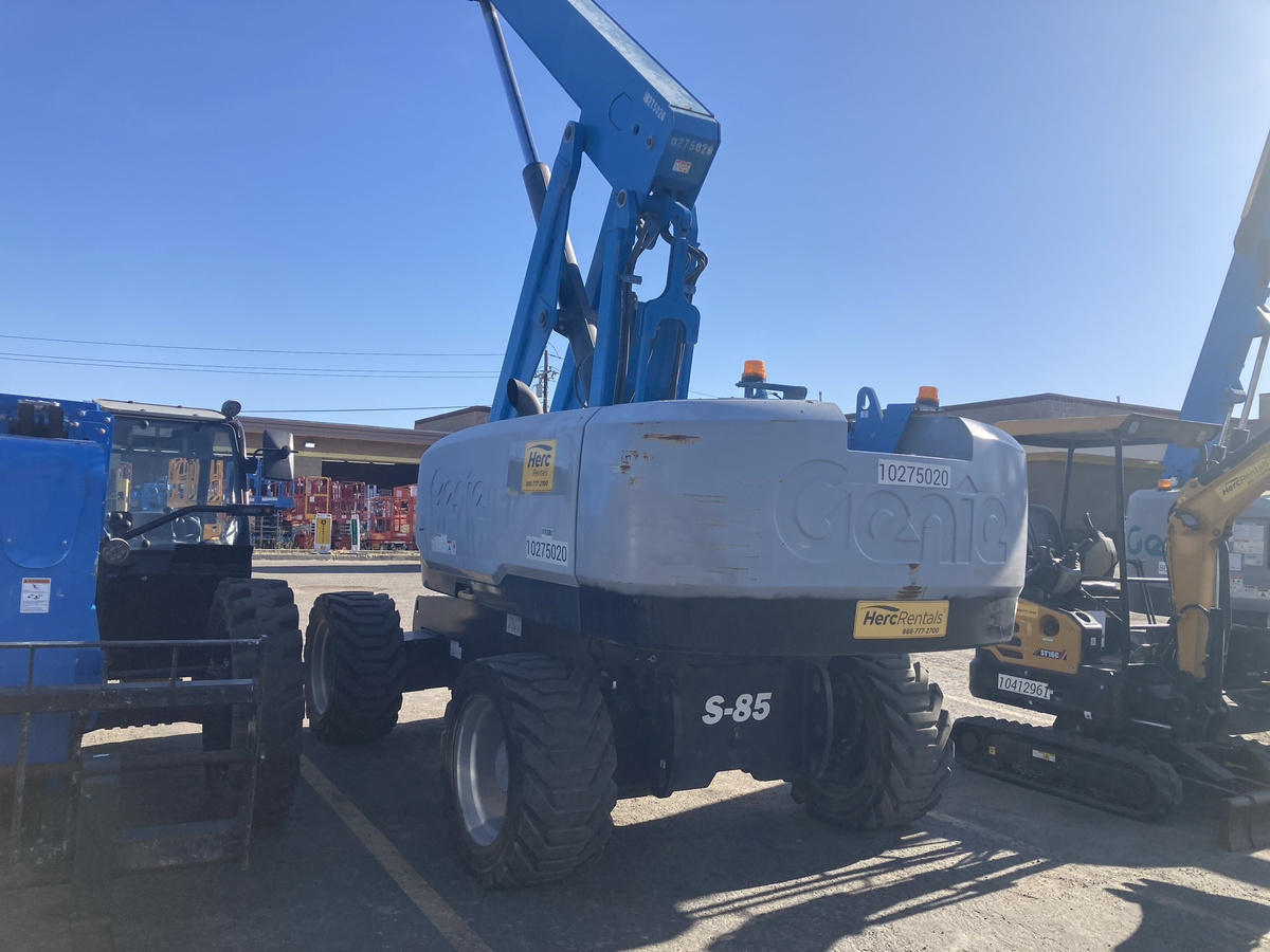 2019 Genie S-85-7