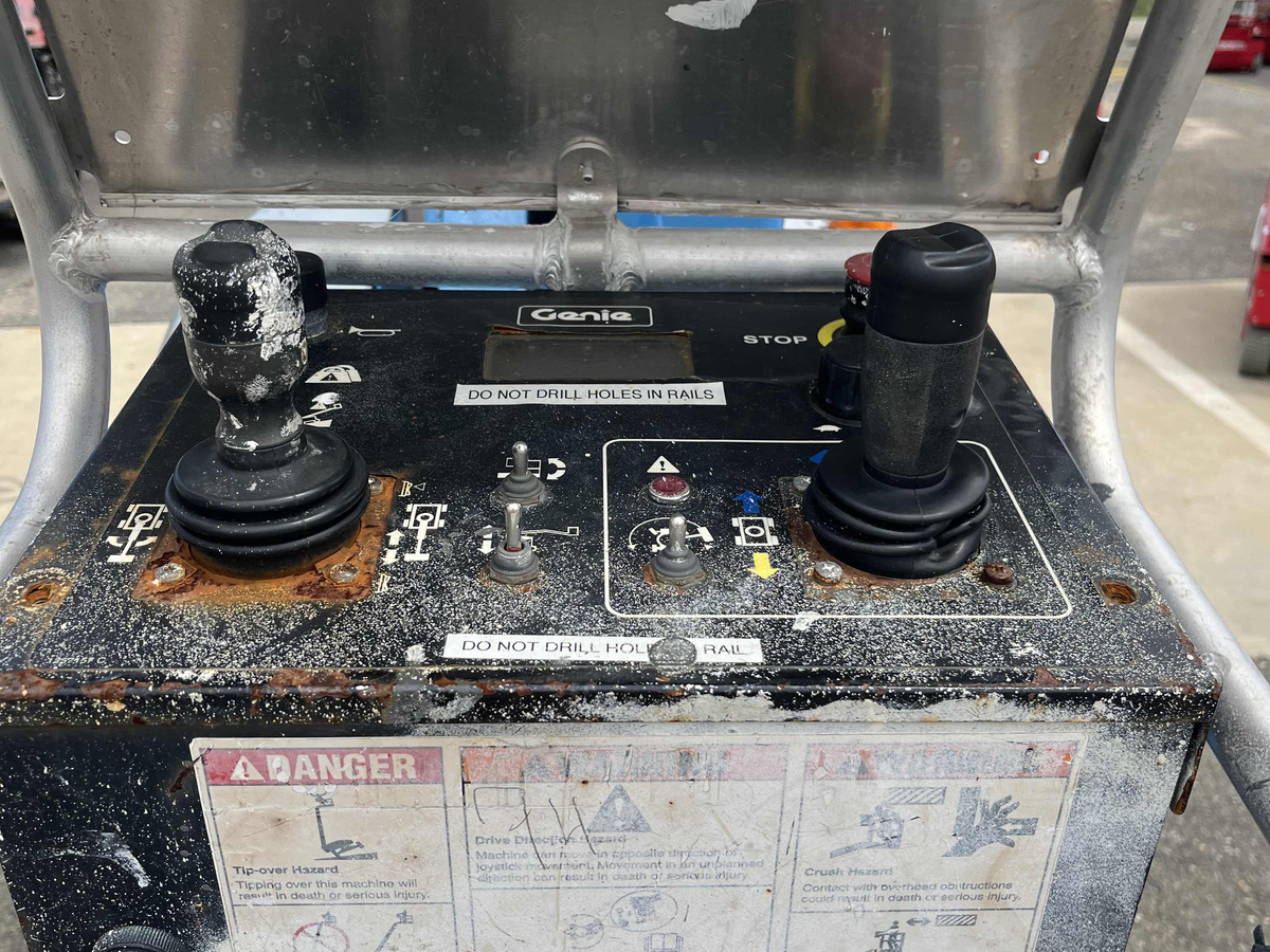 2018 Genie Z-33/18-7